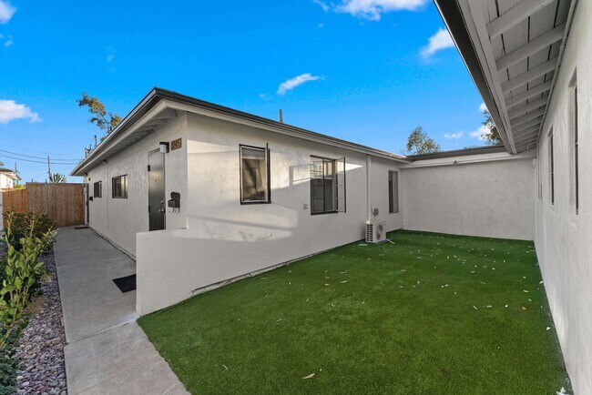 Foto del edificio - Prime Location on Adams Avenue: Modern Comfort Meets Historic Charm