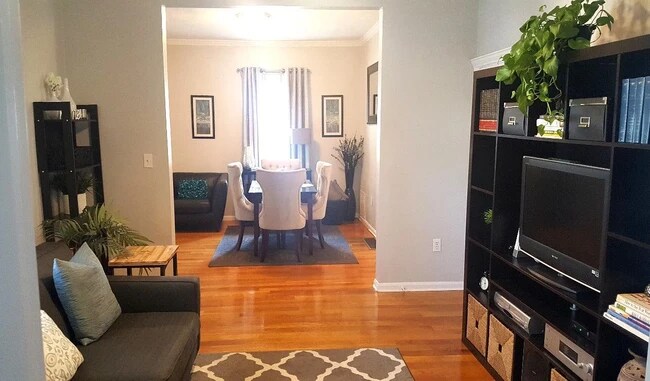 Foto del edificio - 527 Ashmont St