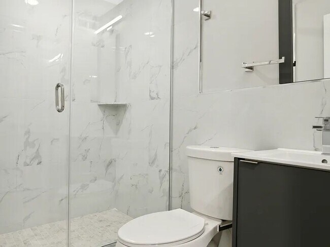 Foto del edificio - 2120 Berges St
