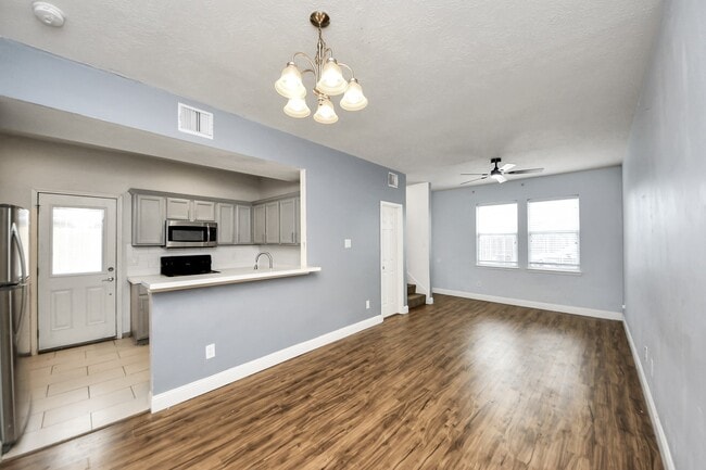 Foto del edificio - 3738 Lehall St