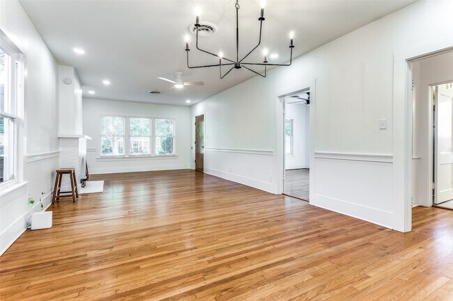 Foto del edificio - 4601 Pershing Ave