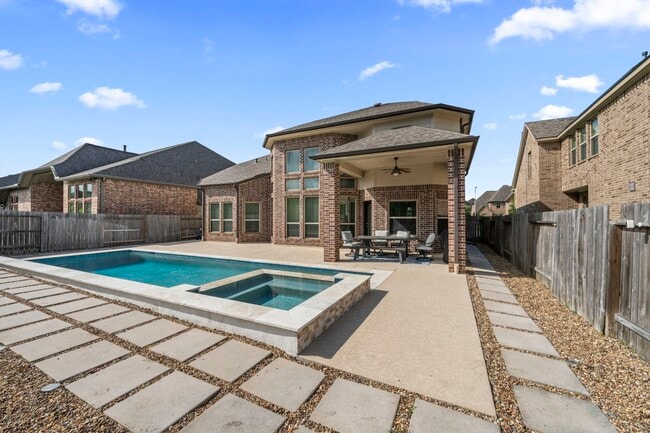 Building Photo - 3938 Avalon Ridge Dr