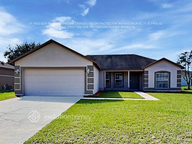 Building Photo - 327 Huron Dr