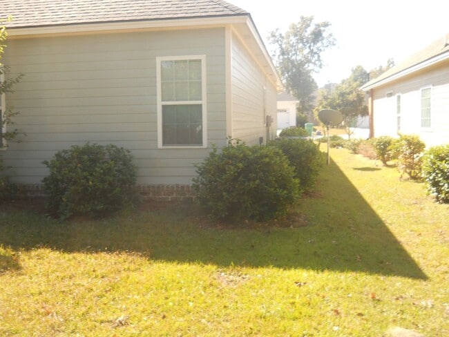 Building Photo - Great home in the city in the Vineyards S/D!