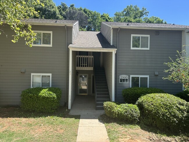 Building Photo - 2900 Heathstead Place