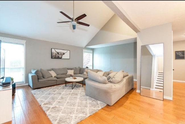 Photo - 301 SE 34th St House