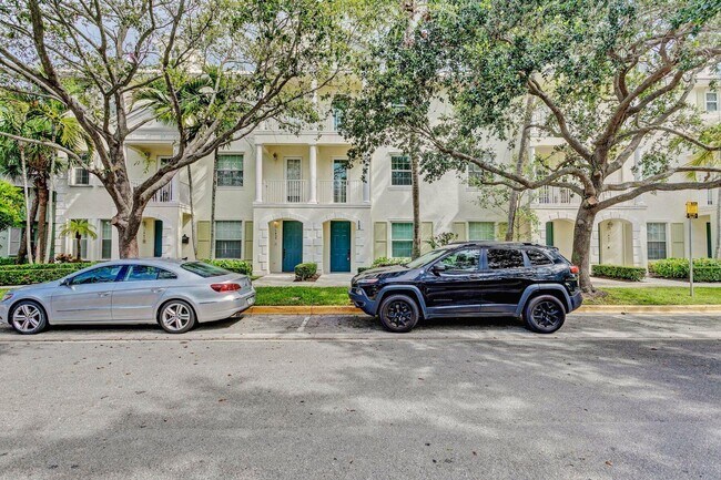 Building Photo - 1455 Cades Bay Ave