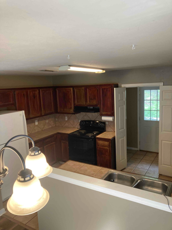 Foto del edificio - 1208 Barnett Bend Cir