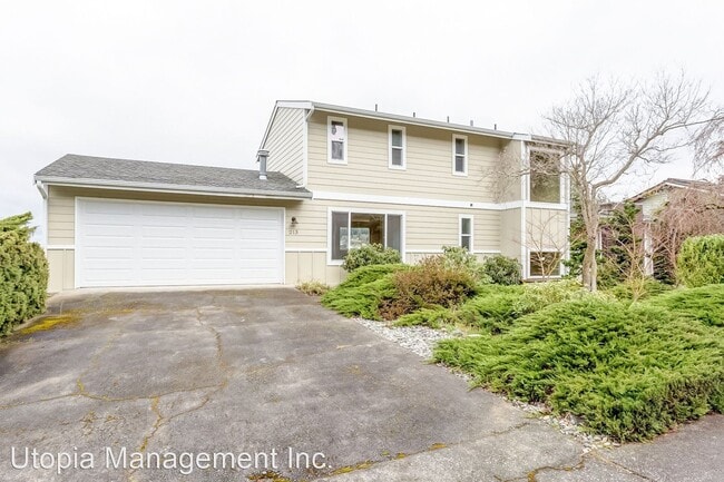 Building Photo - 4 br, 3 bath House - 213 BAYSIDE RD