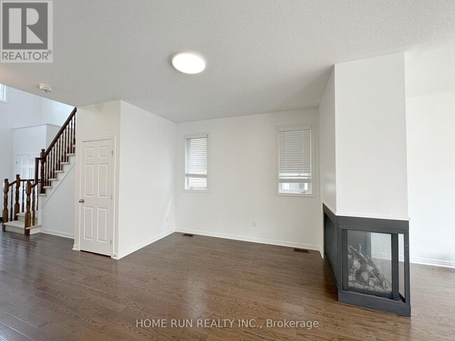 Building Photo - 193 Balikun Heights