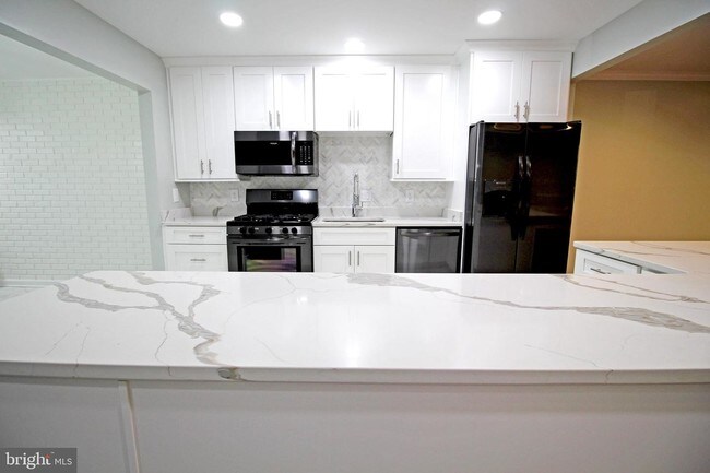 Building Photo - 11564 Woodhollow Ct