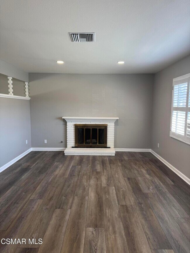 Foto del edificio - 3429 Henry Dr