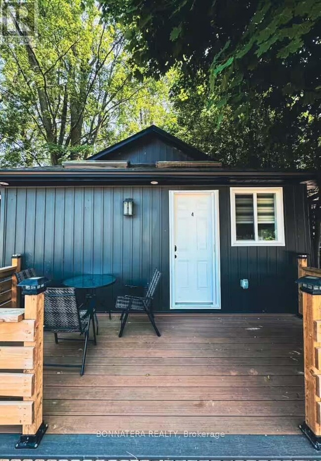 Building Photo - 687 Innisfil Beach Rd