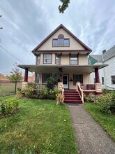 Building Photo - 1794 W 54th St