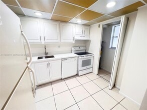 Building Photo - 7801 S Colony Cir