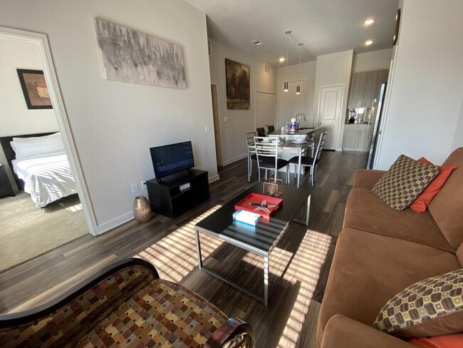 Foto del edificio - 13350 Dallas Pkwy