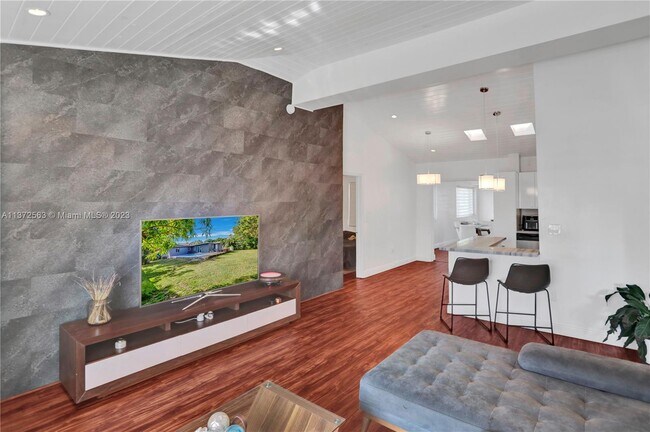 Foto del edificio - 65 NW 116th St