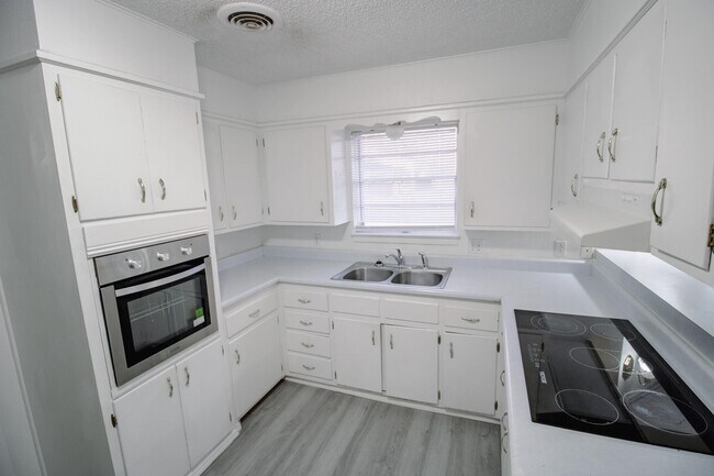 Building Photo - 5503 36th St