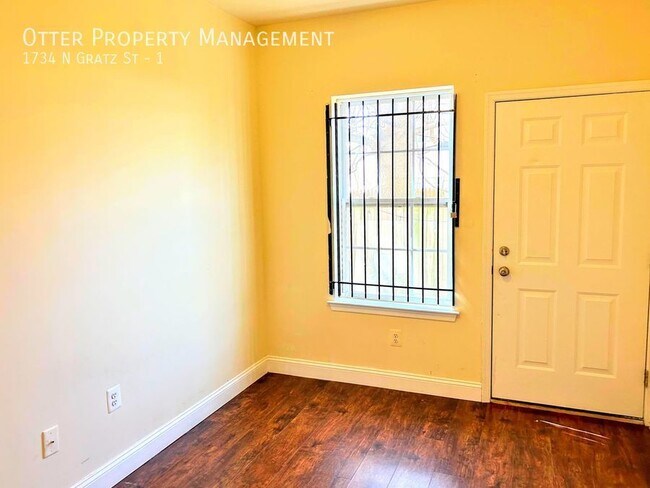 Building Photo - 3BR/2BA Lower Level Apt near Temple Univer...