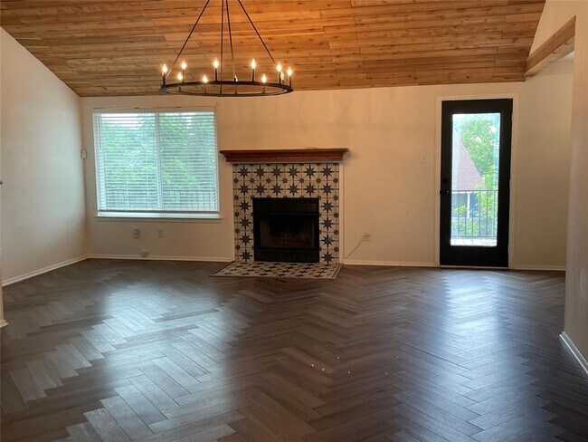 Foto del edificio - 8405 Red Willow Dr
