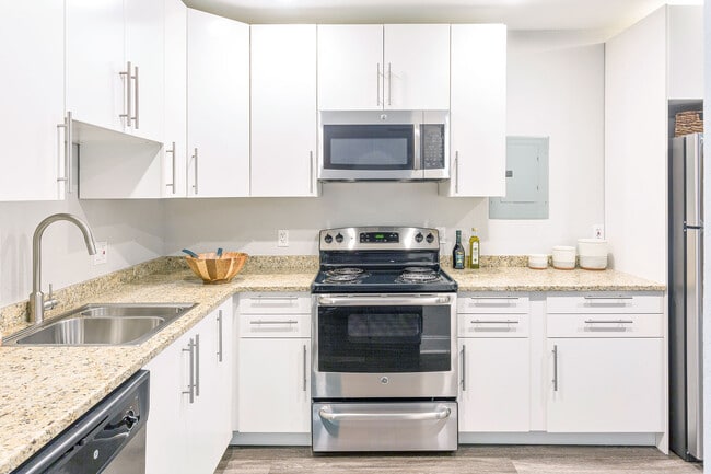 Kitchen - Case Residences