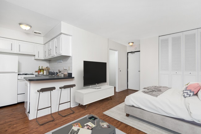 Foto del edificio - 2630 N. Hampden