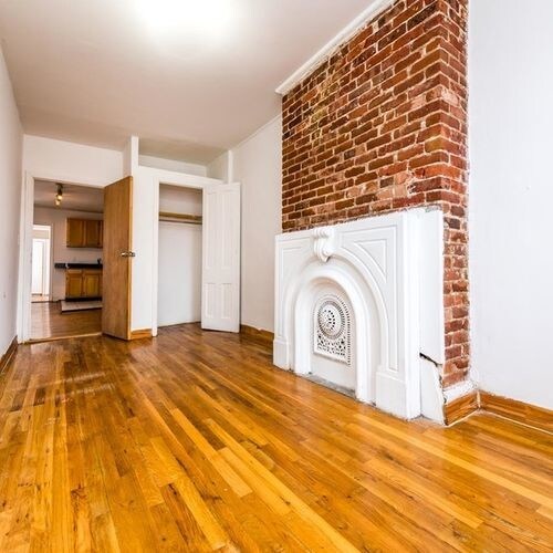 Foto del edificio - 99 Hall St