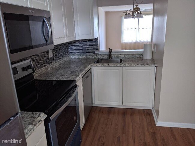 Building Photo - 6 Lumber Jack Cir