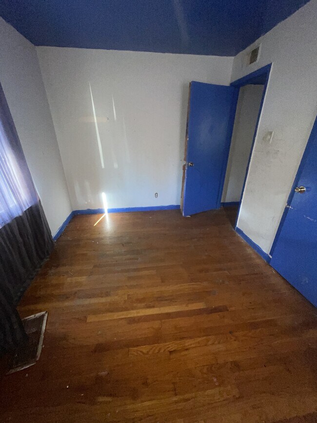 Building Photo - 9145 Loganberry Ln