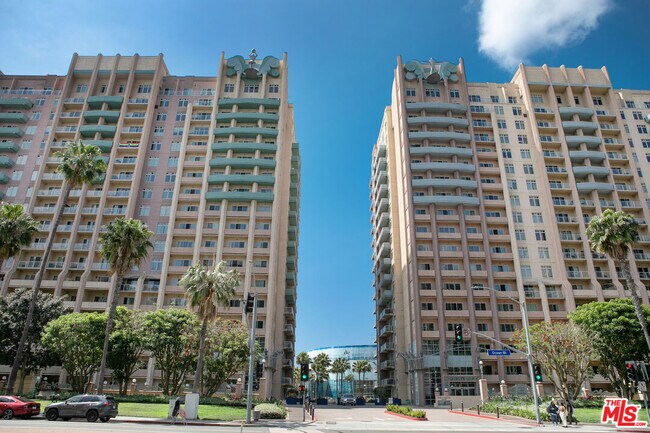 Foto del edificio - 488 E Ocean Blvd