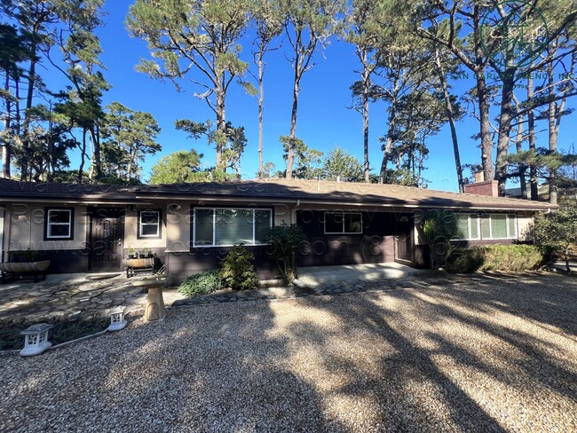 Building Photo - Refreshed Three Bedroom Pebble Beach Home