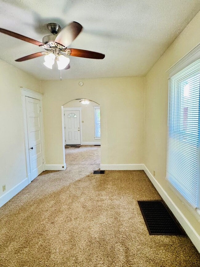 Photo - 108 Shafor St Apartment