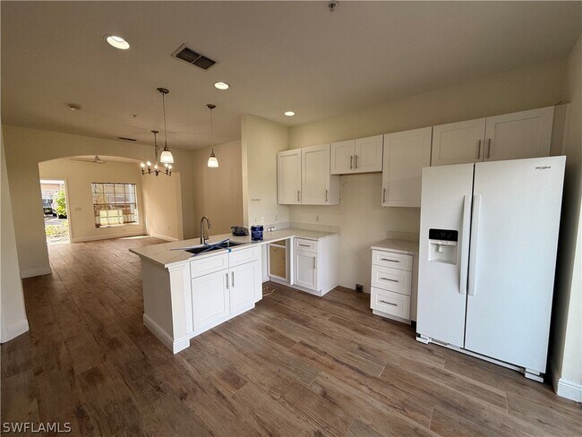 Foto del edificio - 3255 Tamara Dr