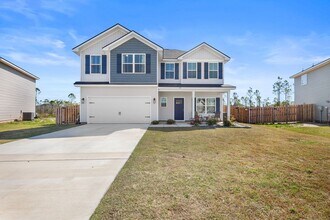 Building Photo - 42 Franklin Tree Dr NE