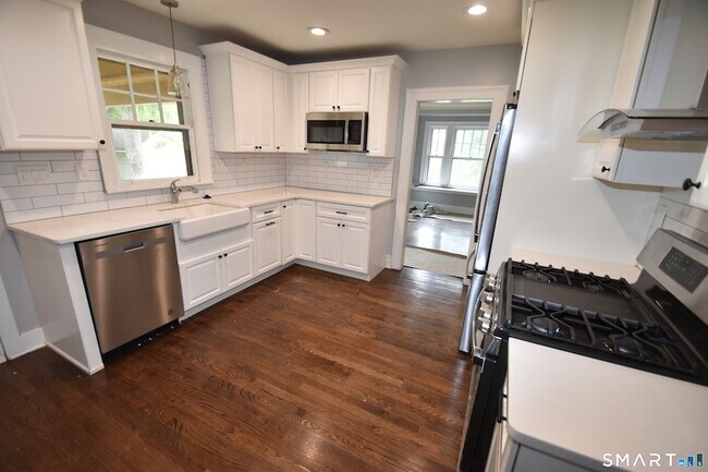 Foto del edificio - 880 S Quaker Ln