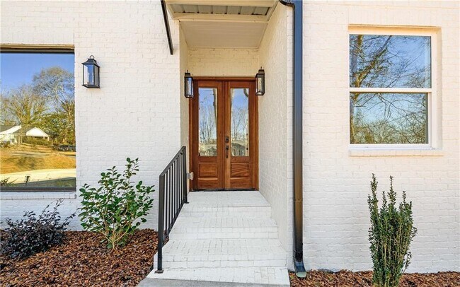 Foto del edificio - 537 Stillwood Dr