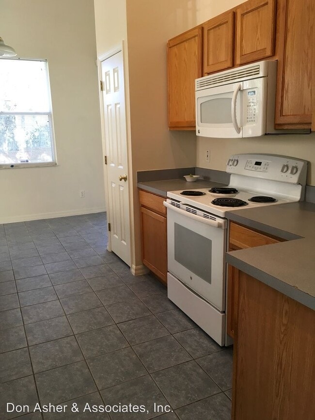Building Photo - 4 br, 2 bath House - 637 Neumann Village Ct.