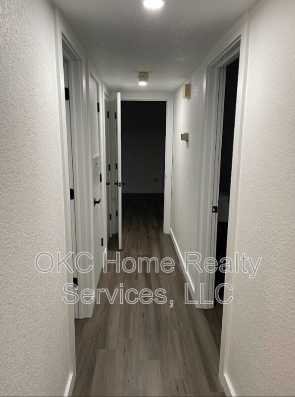 Foto del edificio - 4400 Hemingway Dr