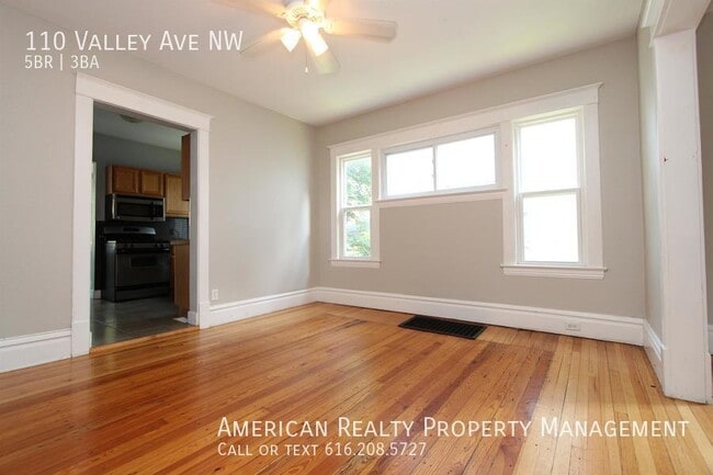 Foto del edificio - 110 Valley Ave NW