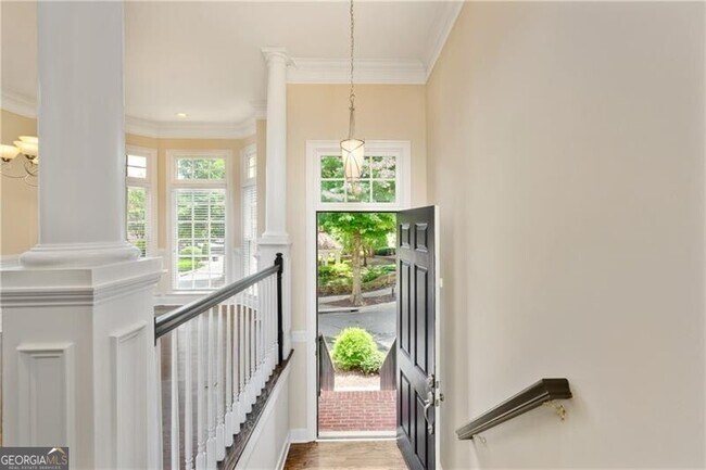 Foto del edificio - 1434 Wembley Ct NE