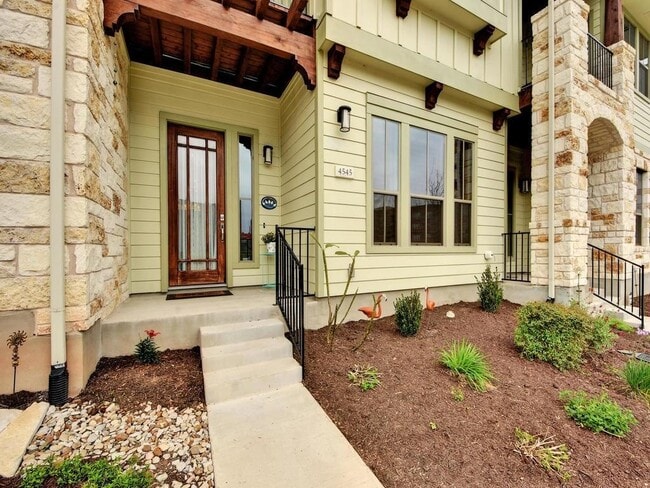 Building Photo - 4545 Mattie St