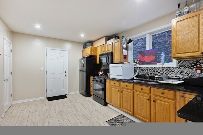 Foto del edificio - 1014 W 19th St
