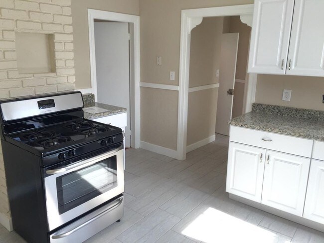 Foto del edificio - 158 Otis St