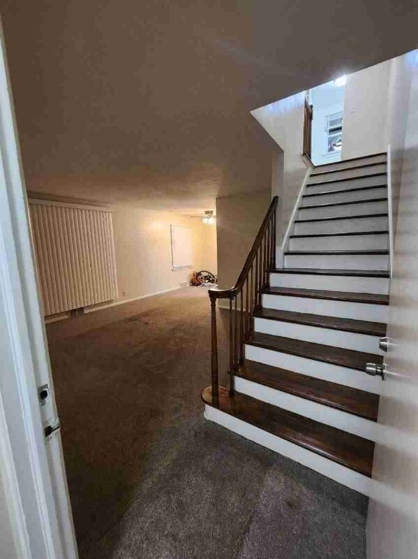 Building Photo - 2205 State St