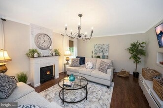 Building Photo - 206 Pleasants Dr