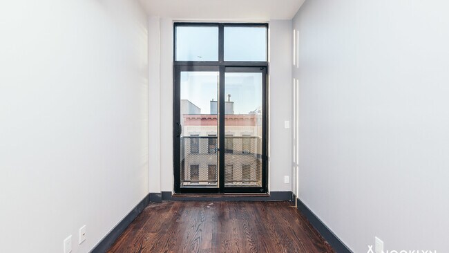 Building Photo - 306 Stockholm St
