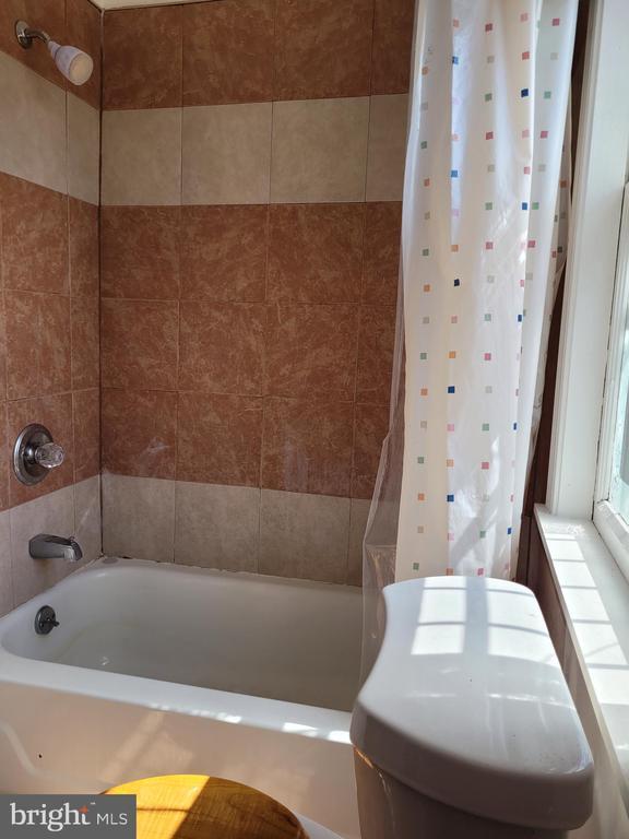 Building Photo - 1433 W Baltimore St