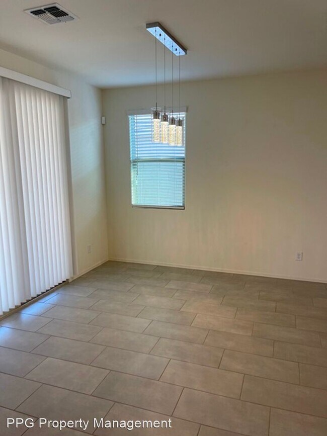 Foto del edificio - 3 br, 2 bath House - 17552 W Country Club ...