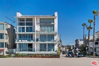 Building Photo - 1 Driftwood St