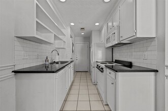 Building Photo - 2816 Wichita St